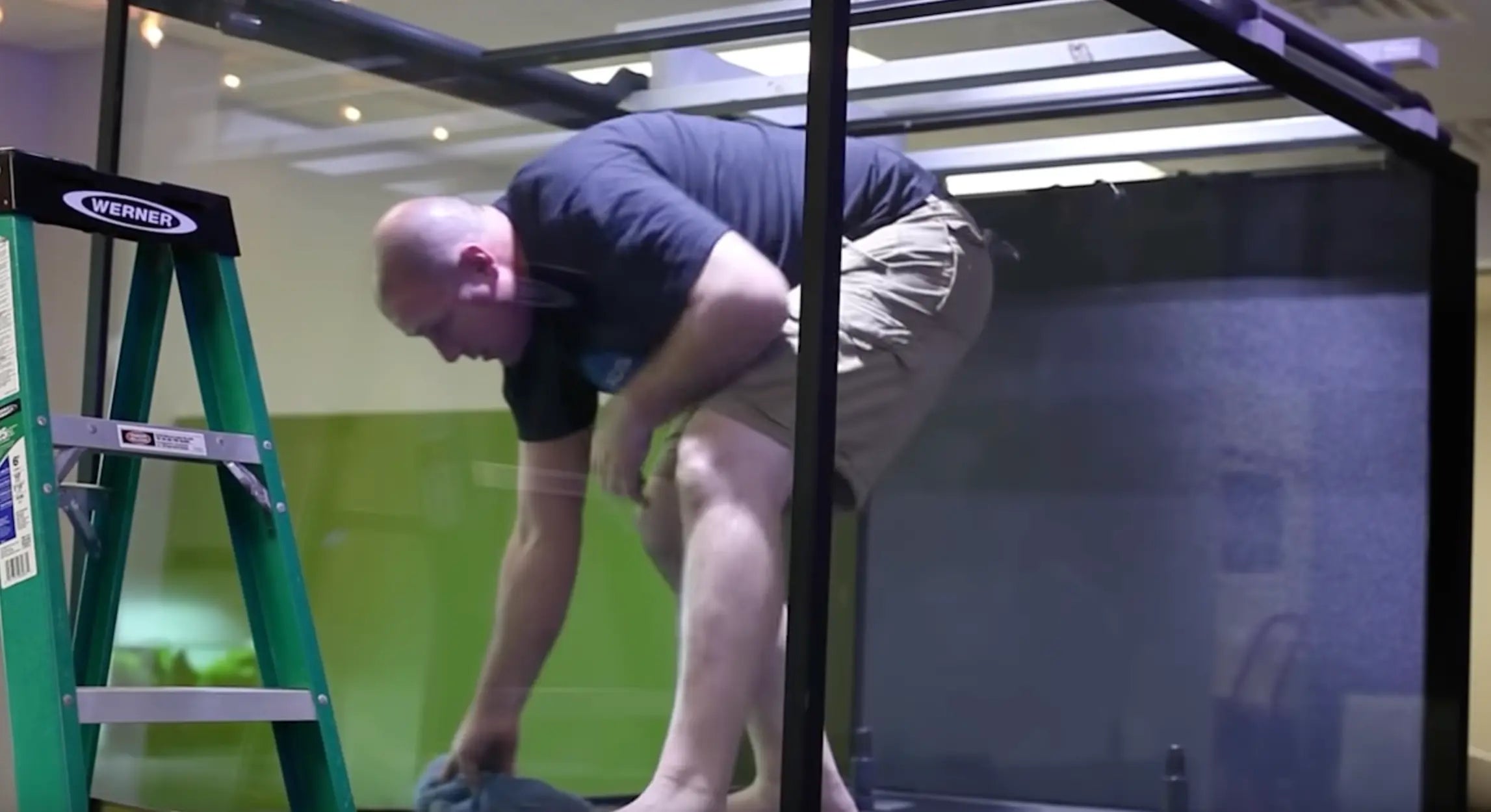 How-to-hardscape-a-tank-you-can-stand-in Aqua Essentials